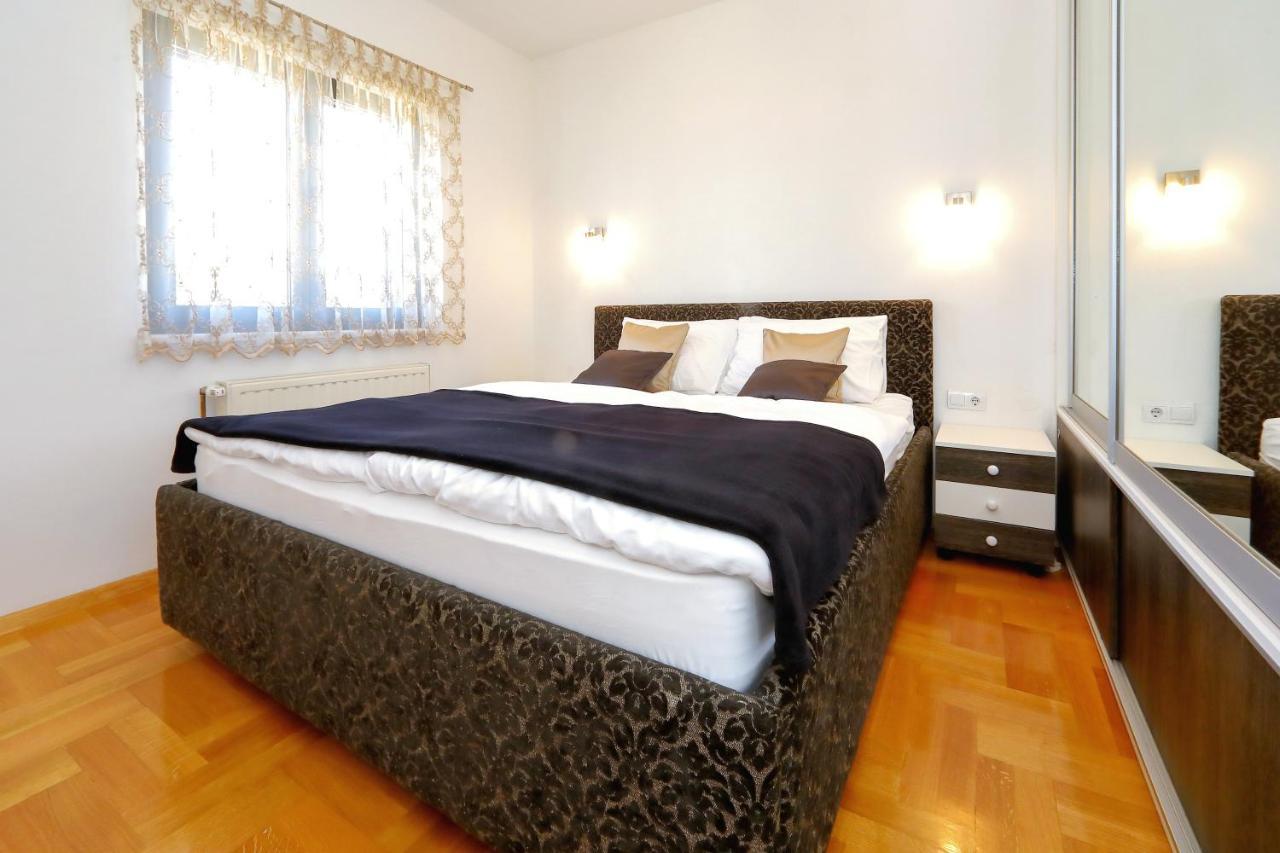 Villa Topesa 1 Zara Esterno foto