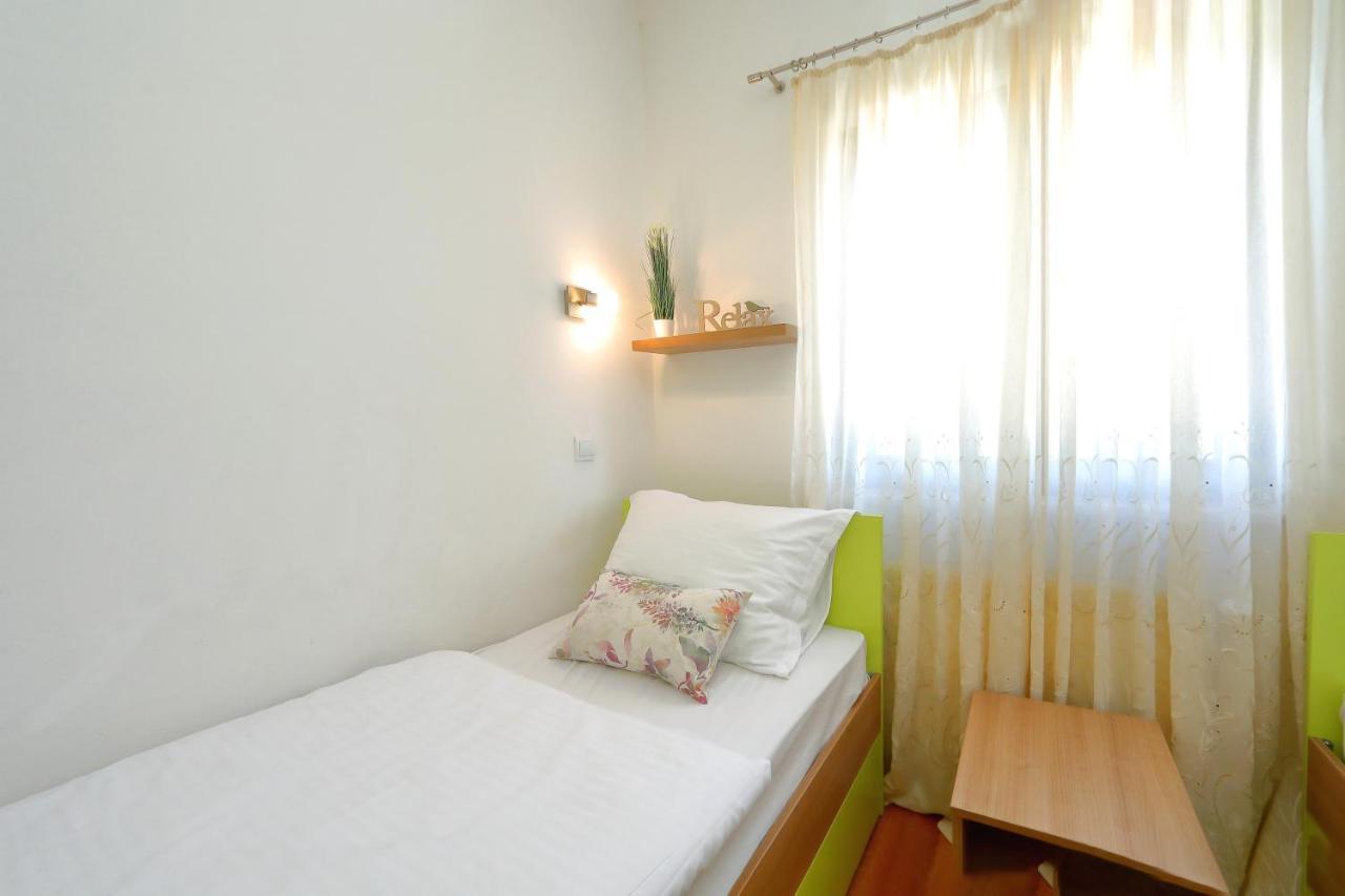 Villa Topesa 1 Zara Esterno foto
