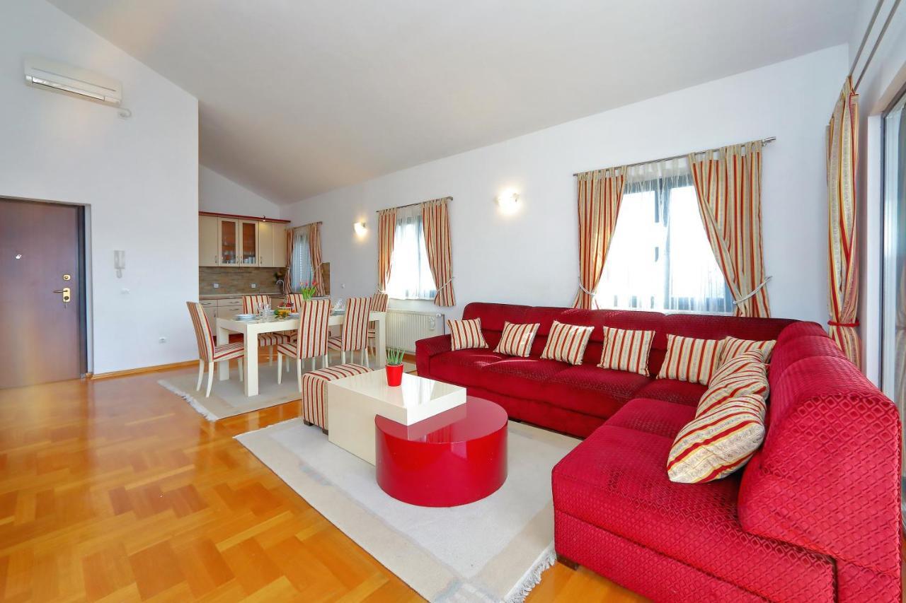 Villa Topesa 1 Zara Esterno foto